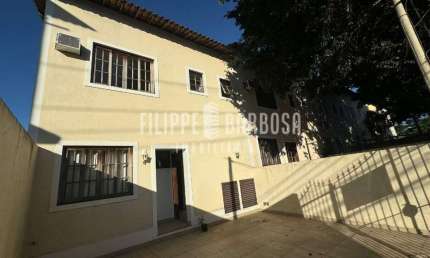 Casa para venda em Penha de 100.00m² com 3 Quartos e 1 Suite