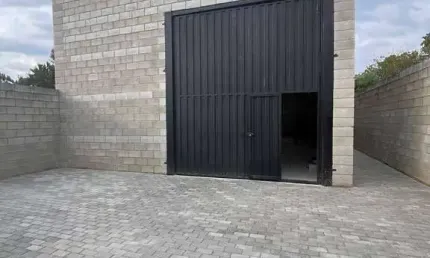 Galpão / Depósito / Armazém para venda e aluguel em Além Ponte de 127.00m² com 20 Garagens
