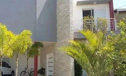 Casa para venda em Jardim Residencial Villa Suíça de 360.00m² com 3 Quartos e 4 Garagens