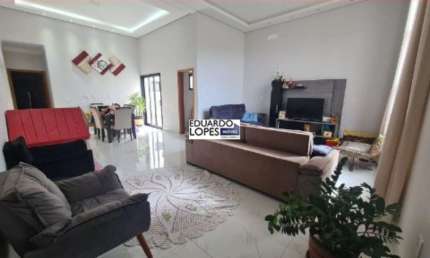 Casa para venda em Jardim Maringá de 300.00m² com 3 Quartos, 3 Suites e 4 Garagens