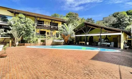 Casa para venda em Palos Verdes de 920.71m² com 7 Quartos, 5 Suites e 7 Garagens