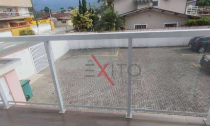 Casa de Condomínio para alugar em Parque Estoril de 53.00m² com 2 Quartos, 1 Suite e 1 Garagem