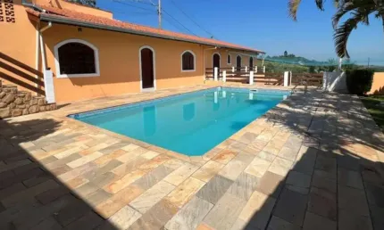Chácara para venda em Cafezal de 1051.00m² com 3 Quartos, 1 Suite e 3 Garagens