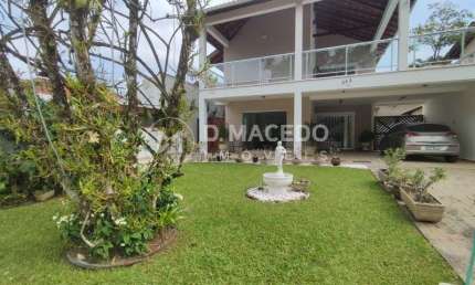 Casa para alugar em Condominio Lagoinha de 354.00m² com 4 Quartos, 4 Suites e 4 Garagens