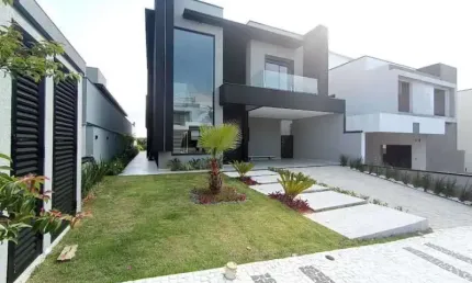 Casa para venda em Jardim São Pedro de 243.00m² com 3 Quartos, 3 Suites e 4 Garagens