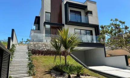 Casa para venda em Cézar De Souza de 210.00m² com 3 Quartos, 3 Suites e 4 Garagens
