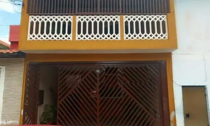 Sobrado para venda em Parque Santa Rita de 125.00m² com 3 Quartos, 1 Suite e 2 Garagens