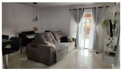 Sobrado para venda em Jardim Adriana de 125.00m² com 3 Quartos e 3 Garagens