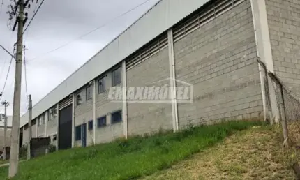 Galpão / Depósito / Armazém para alugar em Jardim Planalto de 900.00m² com 5 Garagens