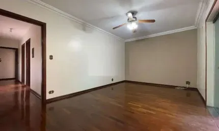 Casa para venda em Nova América de 228.00m² com 3 Quartos, 1 Suite e 4 Garagens