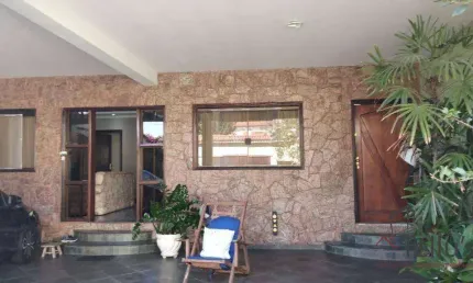 Casa para venda em Jardim Iguatemi de 269.00m² com 4 Quartos, 1 Suite e 5 Garagens