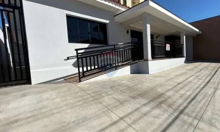 Prédio Comercial para alugar em Centro de 300.00m² com 7 Garagens
