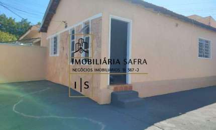 Casa para venda em São Francisco de 215.00m² com 3 Quartos e 3 Garagens