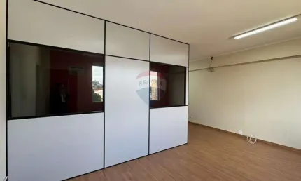 Sala Comercial para alugar em Centro de 60.00m² com 2 Garagens