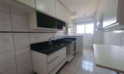 Apartamento para venda em Centro de 79.00m² com 3 Quartos e 2 Garagens