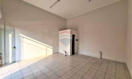 Sala Comercial para alugar em Gleba Destacada Da Fazenda Santa Cruz de 23.73m² com 1 Quarto e 1 Garagem