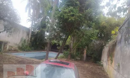 Casa para venda em Centro de 1117.00m² com 4 Quartos, 1 Suite e 10 Garagens