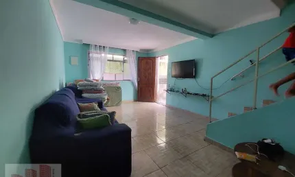 Casa para venda em Centro de 389.00m² com 4 Quartos, 1 Suite e 7 Garagens