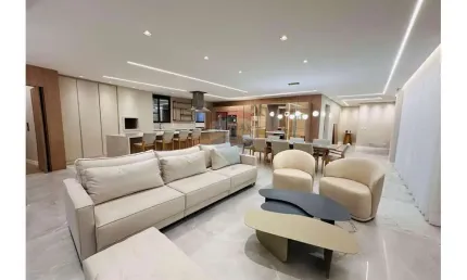 Apartamento para venda em Água Verde de 239.00m² com 3 Quartos, 3 Suites e 4 Garagens