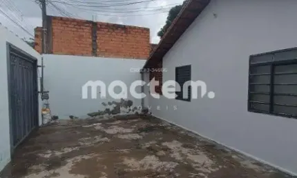Casa para venda em Jardim Paiva de 74.00m² com 2 Quartos e 3 Garagens