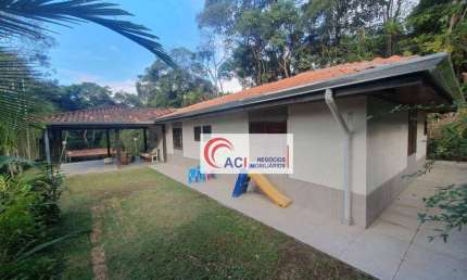 Casa de Condomínio para venda e aluguel em Vila Verde de 230.00m² com 3 Quartos, 3 Suites e 8 Garagens