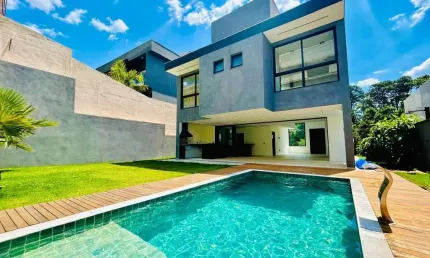Casa de Condomínio para venda em Granja Viana - Vintage de 330.00m² com 4 Quartos e 4 Suites
