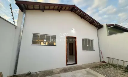 Casa para venda em Jardim Oásis de 137.00m² com 2 Quartos, 1 Suite e 2 Garagens