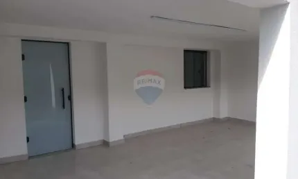 Casa para alugar em Vila Popular de 70.00m² com 1 Quarto e 1 Garagem
