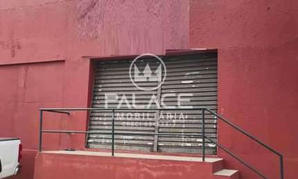 Sala Comercial para alugar em Alto de 300.00m² com 4 Garagens
