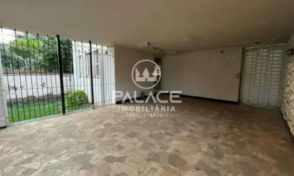 Casa para alugar em São Dimas de 250.00m² com 3 Quartos, 1 Suite e 2 Garagens