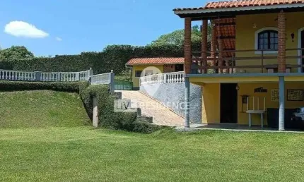 Casa para venda em Vivendas Do Engenho D'água de 268.00m² com 3 Quartos e 4 Garagens