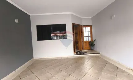 Casa para venda em Center Martini de 125.00m² com 2 Quartos e 2 Garagens
