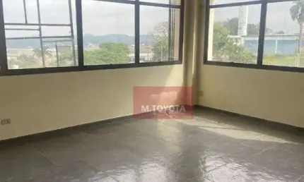 Galpão / Depósito / Armazém para venda em Centro Industrial De Arujá de 3000.00m² com 10 Garagens