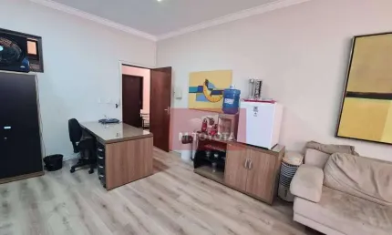 Sala Comercial para alugar em Jardim Santa Mena de 50.00m²