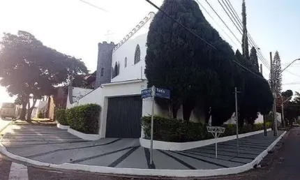 Sobrado para venda em Vila Trujillo de 285.00m² com 3 Quartos, 1 Suite e 2 Garagens