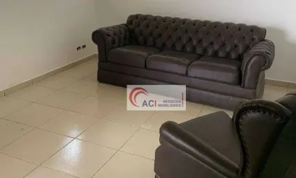 Casa de Condomínio para venda em Granja Viana de 250.00m² com 4 Quartos, 2 Suites e 4 Garagens