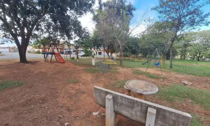 Terreno para venda em Jardim Califórnia de 300.00m²