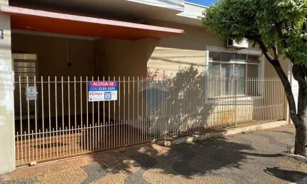 Casa para alugar em Centro de 271.50m² com 3 Quartos