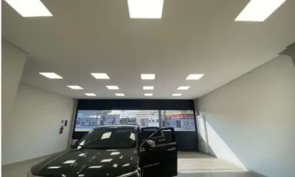 Galpão / Depósito / Armazém para alugar em Vila Lucy de 461.00m² com 4 Garagens