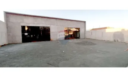 Imóvel Comercial para alugar em Vila Cristóvam de 283.00m² com 6 Garagens