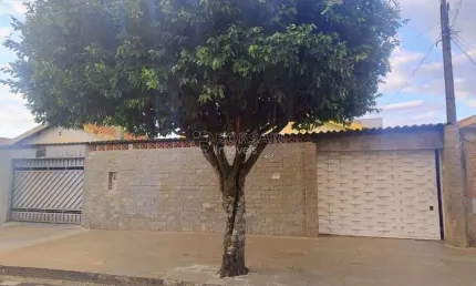 Casa para venda em Jardim Roberto Selmi Dei de 250.00m² com 3 Quartos, 1 Suite e 2 Garagens