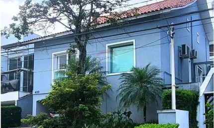 Casa de Condomínio para venda em Alphaville de 350.00m² com 4 Quartos, 3 Suites e 4 Garagens