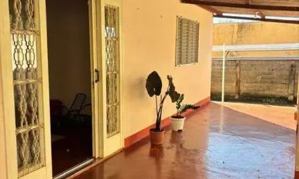 Casa para venda em Jardim Das Rosas de 114.00m² com 2 Quartos e 4 Garagens
