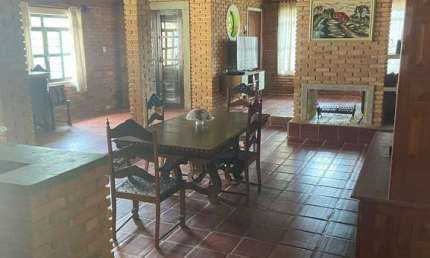 Chácara para venda em Guarapiranga de 414.00m² com 4 Quartos, 4 Suites e 5 Garagens