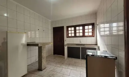 Casa para venda em Conjunto Residencial Jardim Do Mirante de 132.00m² com 3 Quartos e 4 Garagens
