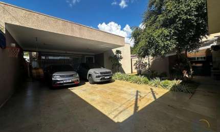 Casa para venda em Parque Residencial Cidade Universitária de 405.00m² com 3 Quartos, 3 Suites e 4 Garagens