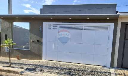 Casa para venda em Vila Paraíso de 165.00m² com 2 Quartos, 1 Suite e 1 Garagem