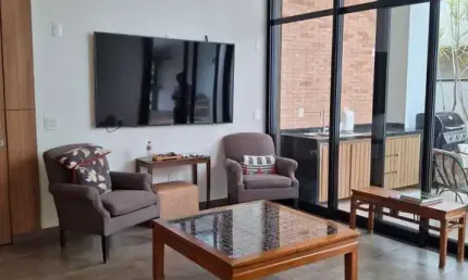 Casa de Condomínio para alugar em Parque Residencial Damha Iv de 230.00m² com 4 Quartos, 4 Suites e 2 Garagens