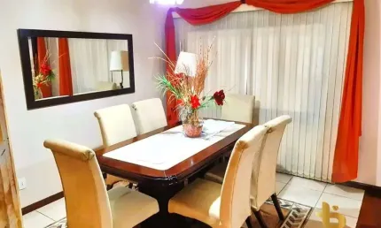 Sobrado para venda em Wanel Ville de 200.00m² com 2 Quartos, 1 Suite e 2 Garagens