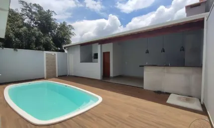 Casa para venda em Jardim Ypê de 170.00m² com 3 Quartos, 1 Suite e 2 Garagens